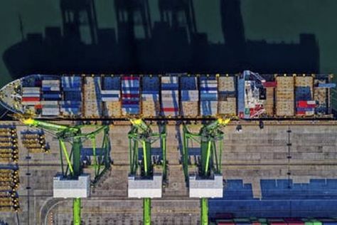 The role of logistics in the economy