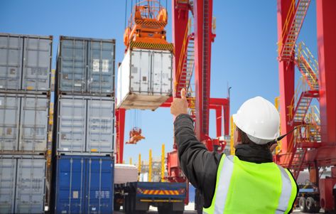 Benefits of using a freight forwarder