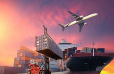 How does a freight forwarder work?